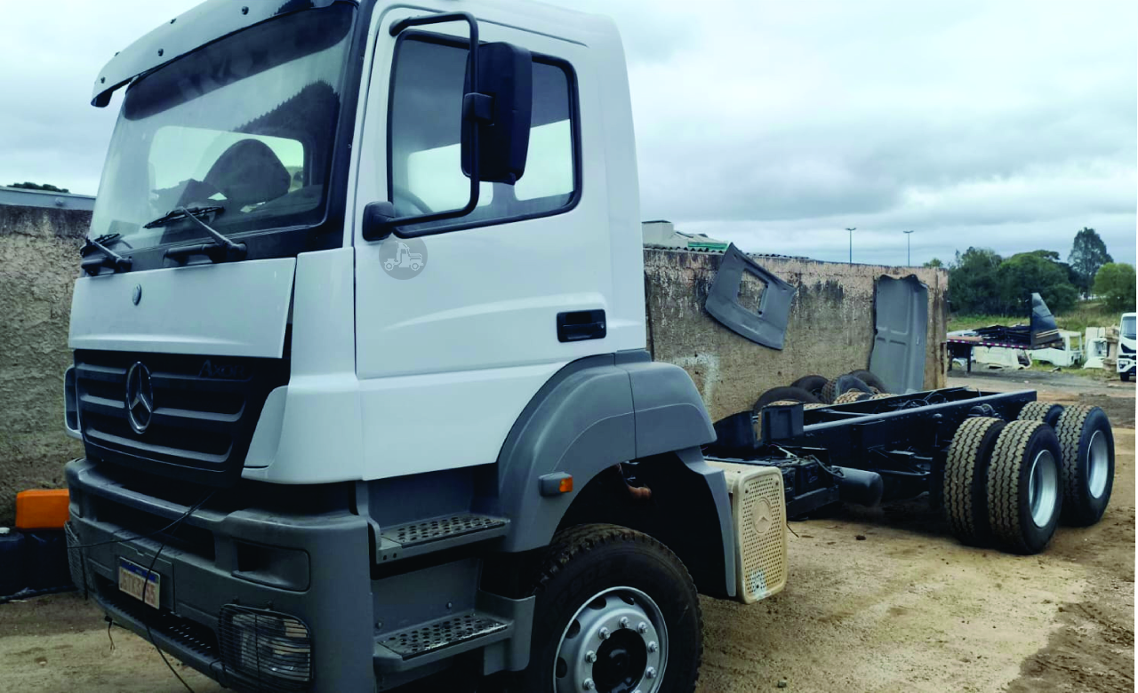 CAMINHAO MERCEDES-BENZ MB 4144 Chassis Truck 6x2 Liska Veículos FAZENDA RIO GRANDE PARANÁ PR